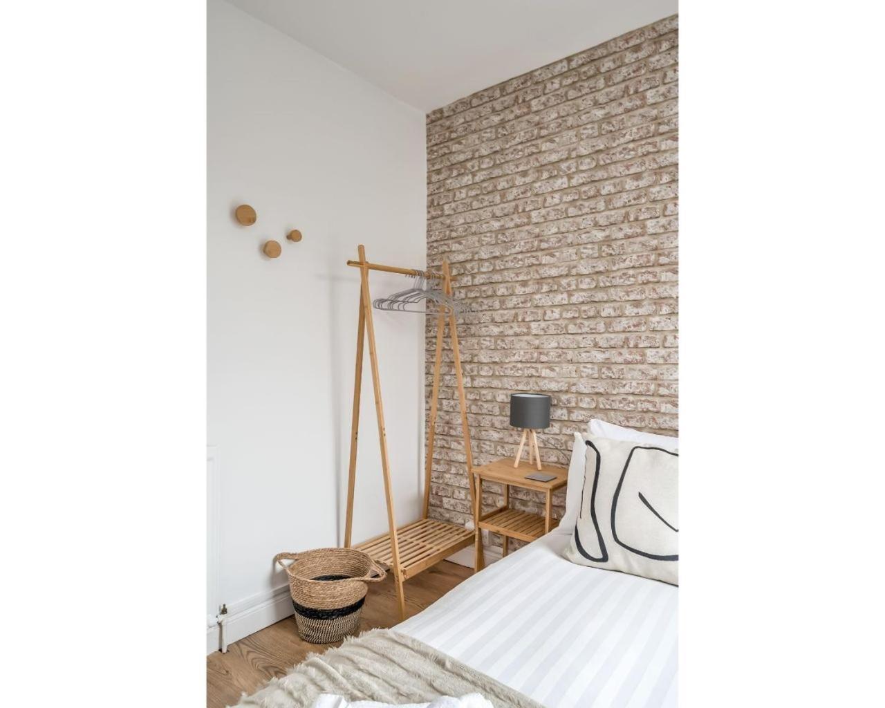 Central Belfast Apartments Belfast Work-Rest-Play R&R Zimmer foto